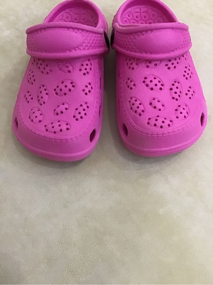 Крокси тапочки шльопки рожеві для дівчинки 28-29