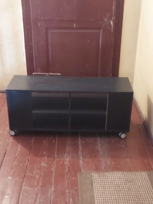 Szafka stolik RTV na kółkach