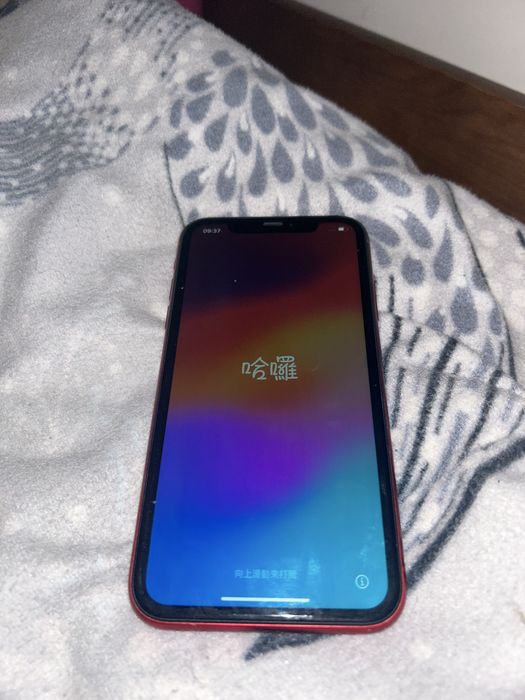 Iphone 11 64g czerowny