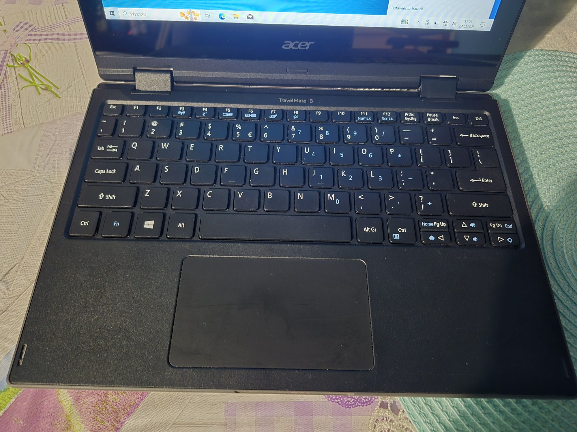 Acer TravelMate Spin B118 Gen. 2 - 2w1 laptop/tablet, zasilacz