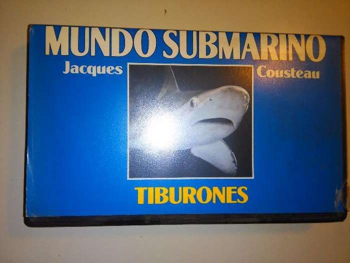 Cassete VHS Jacques Cousteau - Tiburones