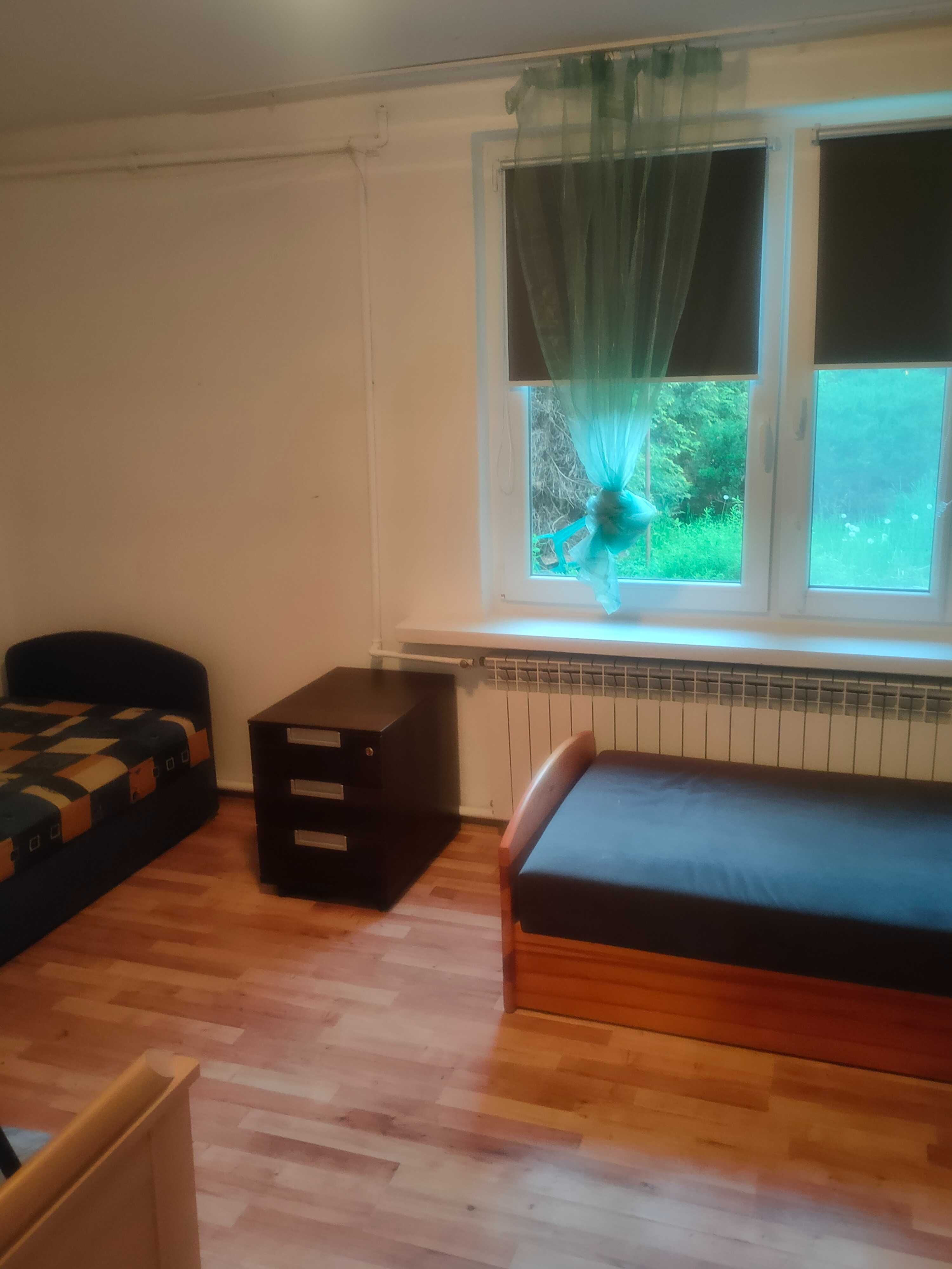 Dom ok 60m2 z podwórkiem, Gm. Czosnów. Możliwość krótkiego najmu.