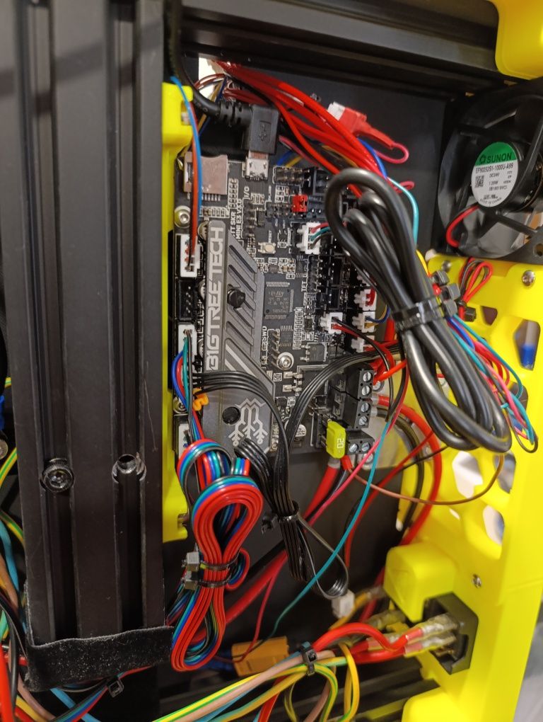 Impressora 3D estilo Voron Switchwire — Base Ender 3, com Klipper