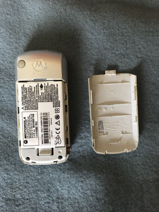 Телефон Motorola c121