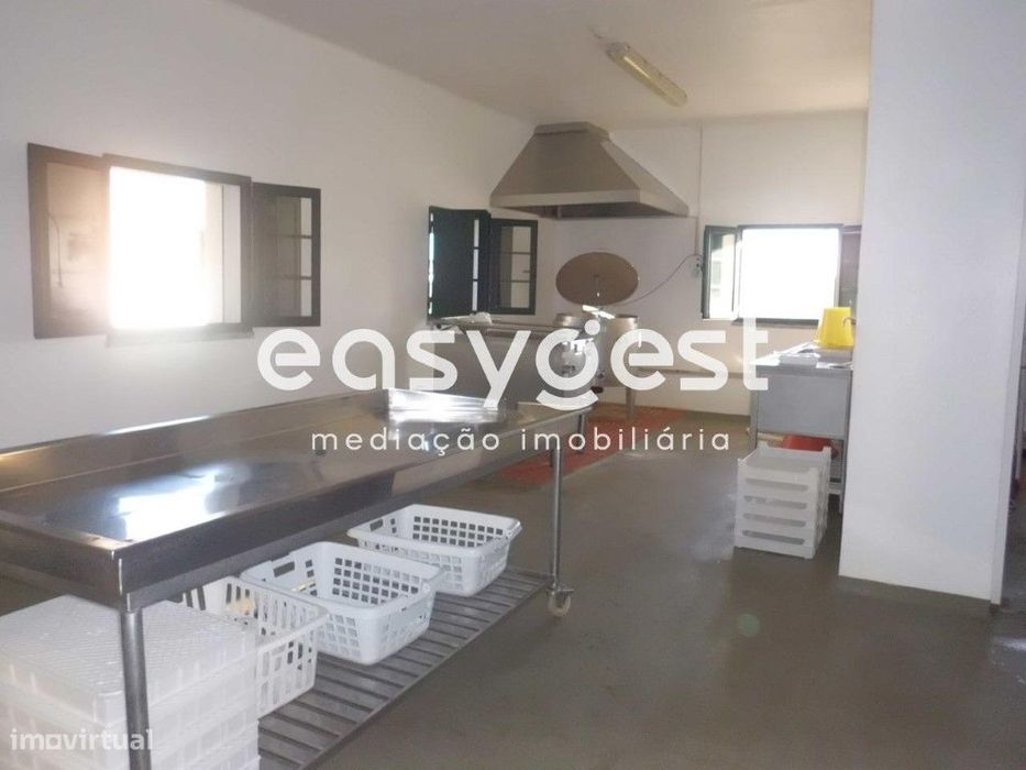 Armazém Industrial localizado no concelho de Serpa