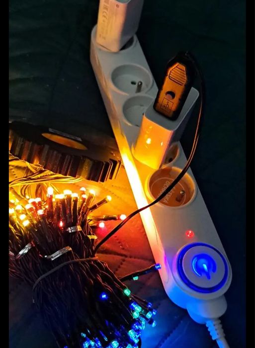 Гірлянда на ялинку