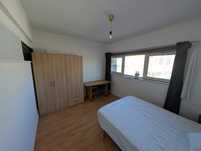 Quarto para mulher Metro Câmara de Gaia