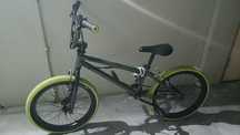 Bicicleta BMX usada