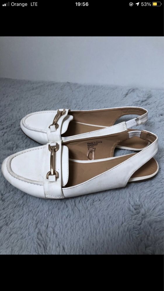 Białe eleganckie buty mokasyny 38