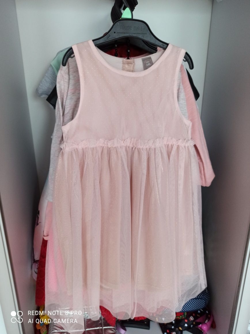Sukienka dla dziewczynki rozmiar 134