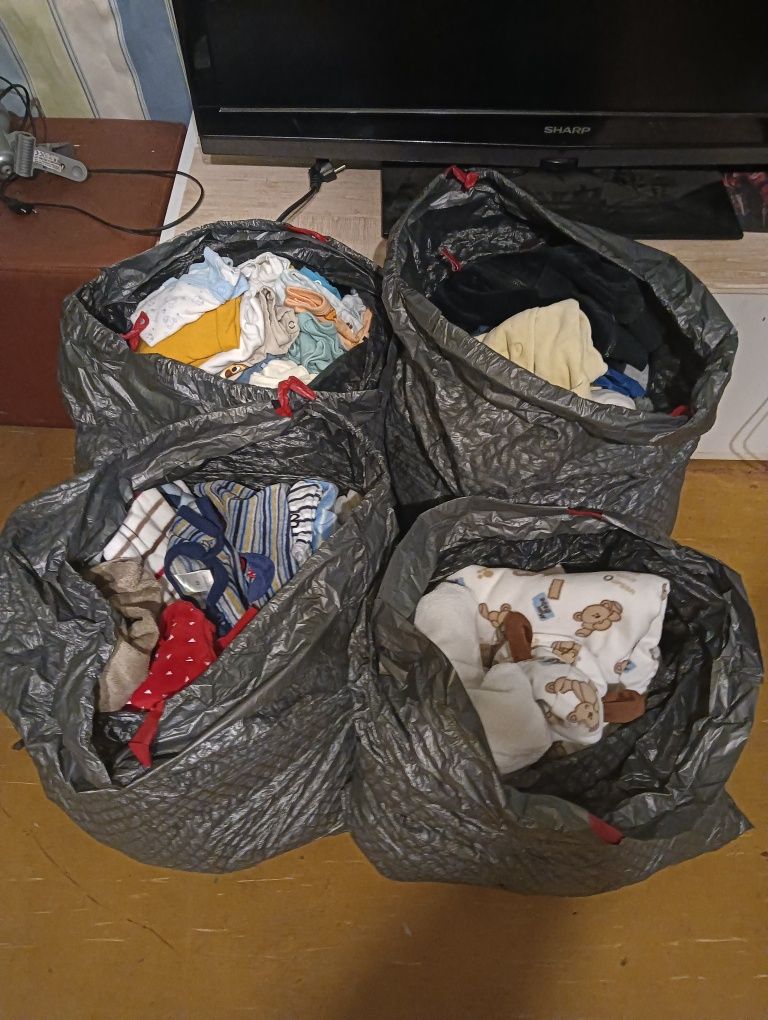 Ubranka dla chłopca 4 worki