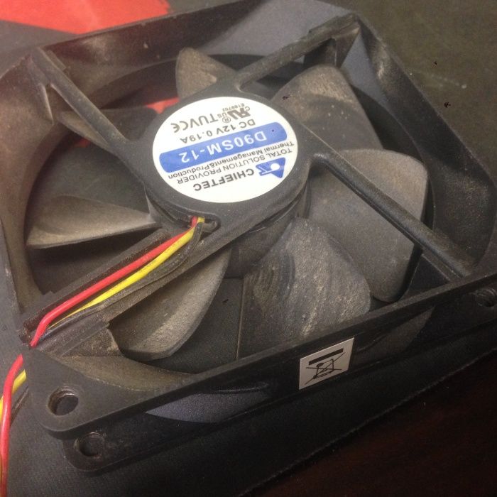 Вентилятор 90*90 мм