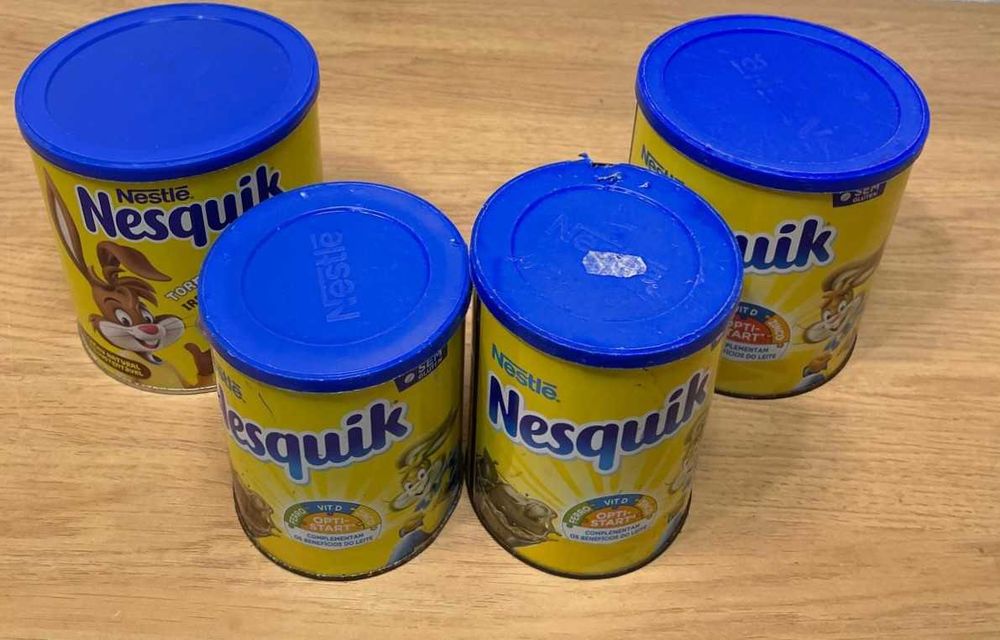 Latas vazias alimentação, publicidade, Knorr, Coqui e Maizena