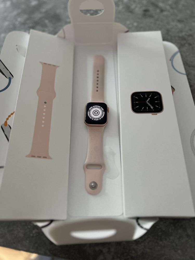 Apple watch series 6 40mm stan idealny