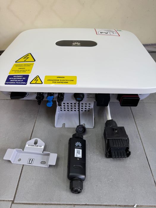 Falownik HUAWEI model SUN 2000-6KTL-MO 6KW trójfazowy