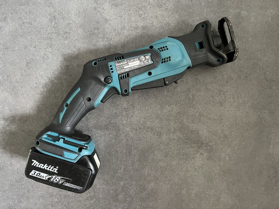 Акум.шабельна пила Makita DJR 183+АКБ 3.0Ah