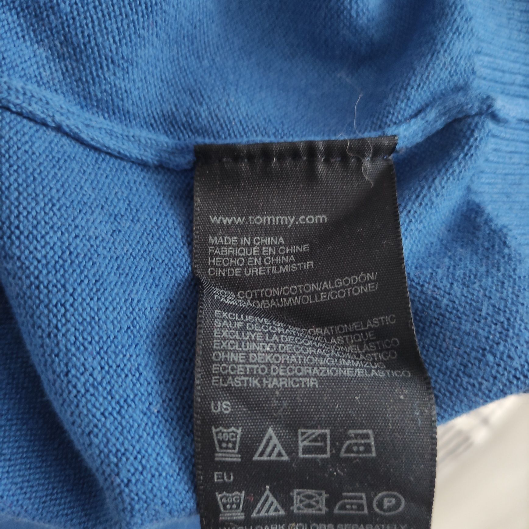 Sweterek Tommy Hilfiger.