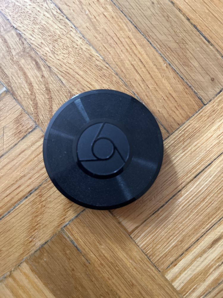 Google Chromecast Audio RUX-J42 z kablem i ladowarka
