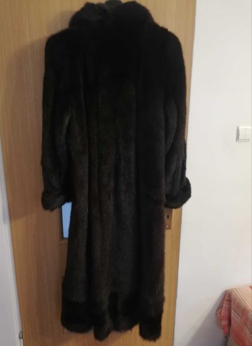 Naturalne futro z dzikich norek - Made in Mongolia - Super stan