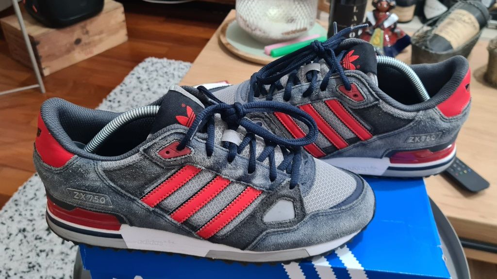 Ténis usados Adidas ZX 750 tamanho 42 2/3