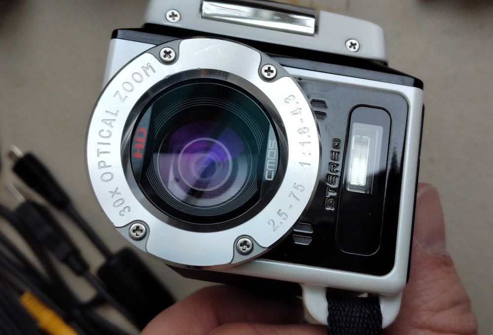 Sanyo Xacti Waterproof a 3m profundidade - NOVA