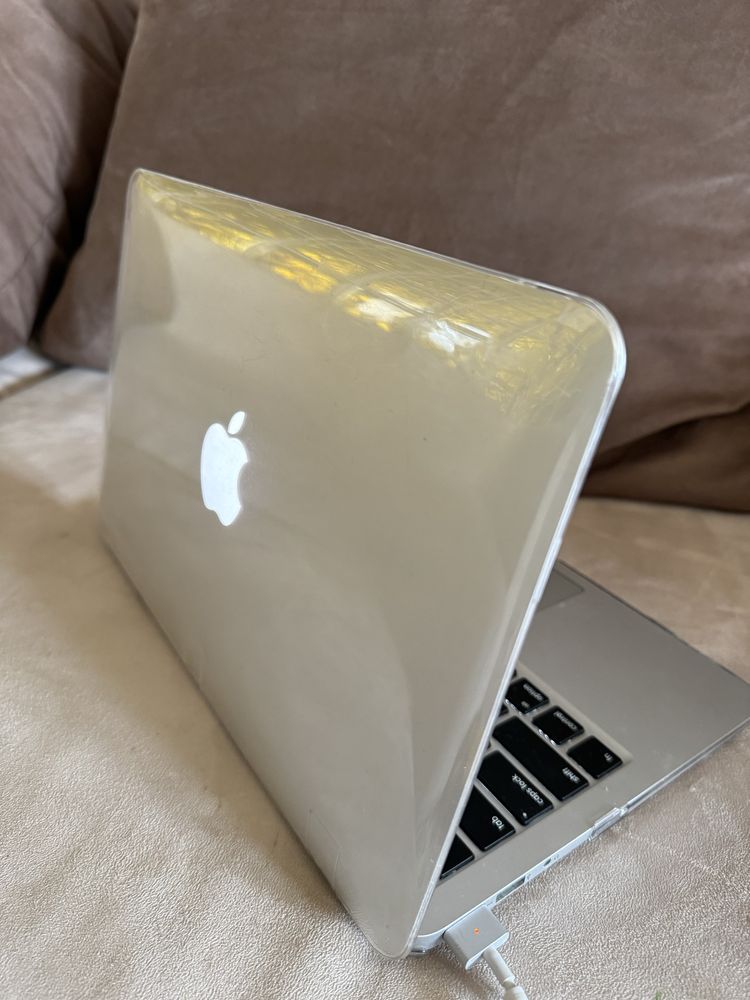 Macbook Air 11” (2015) i5