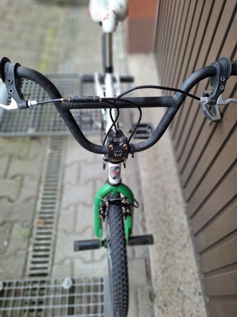 Bmx DHS Jumper z pegami