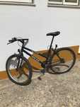 Bicicleta para desocupar. Não tem mudanças.