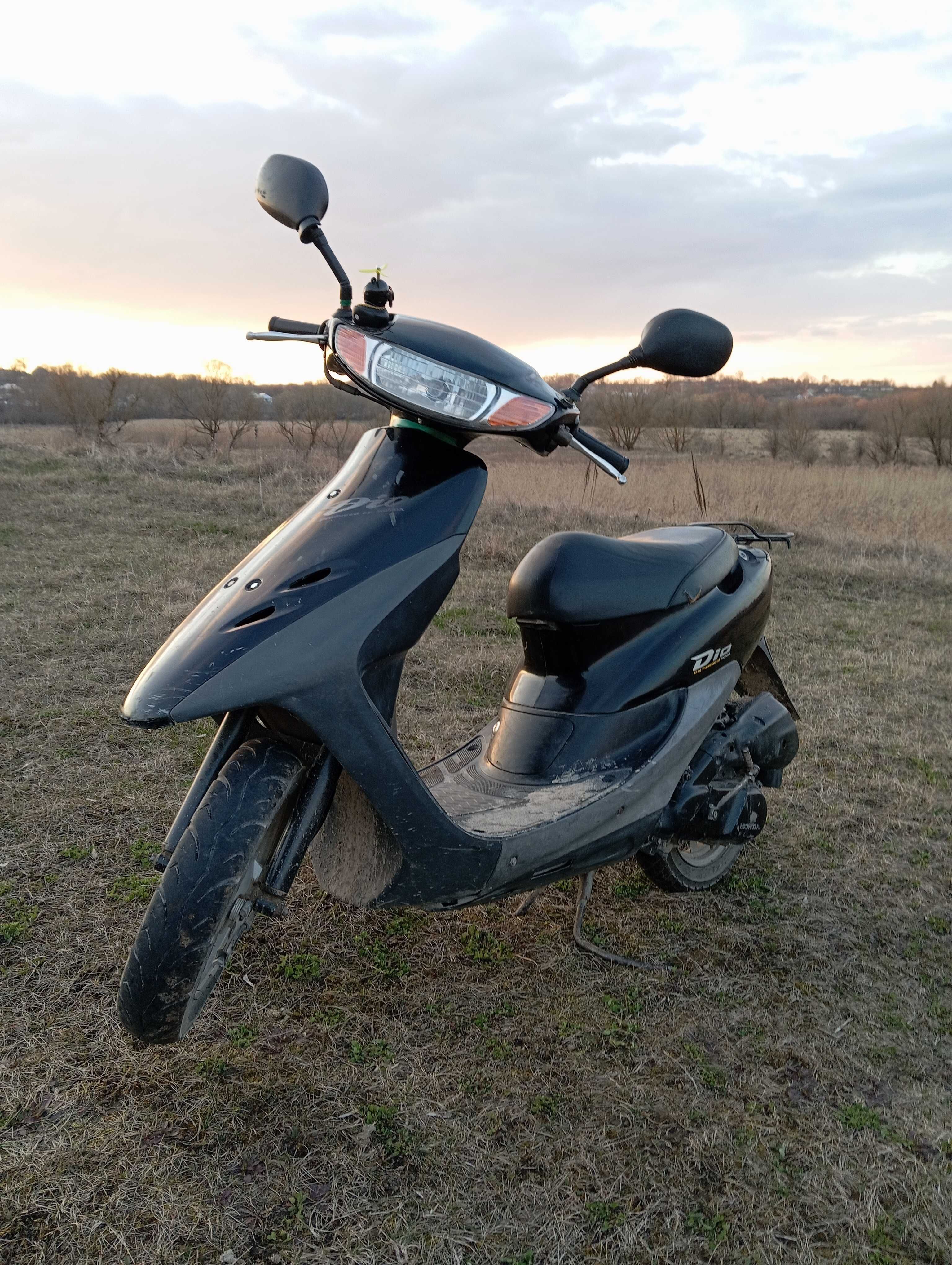 Продам скутер Honda Dio34