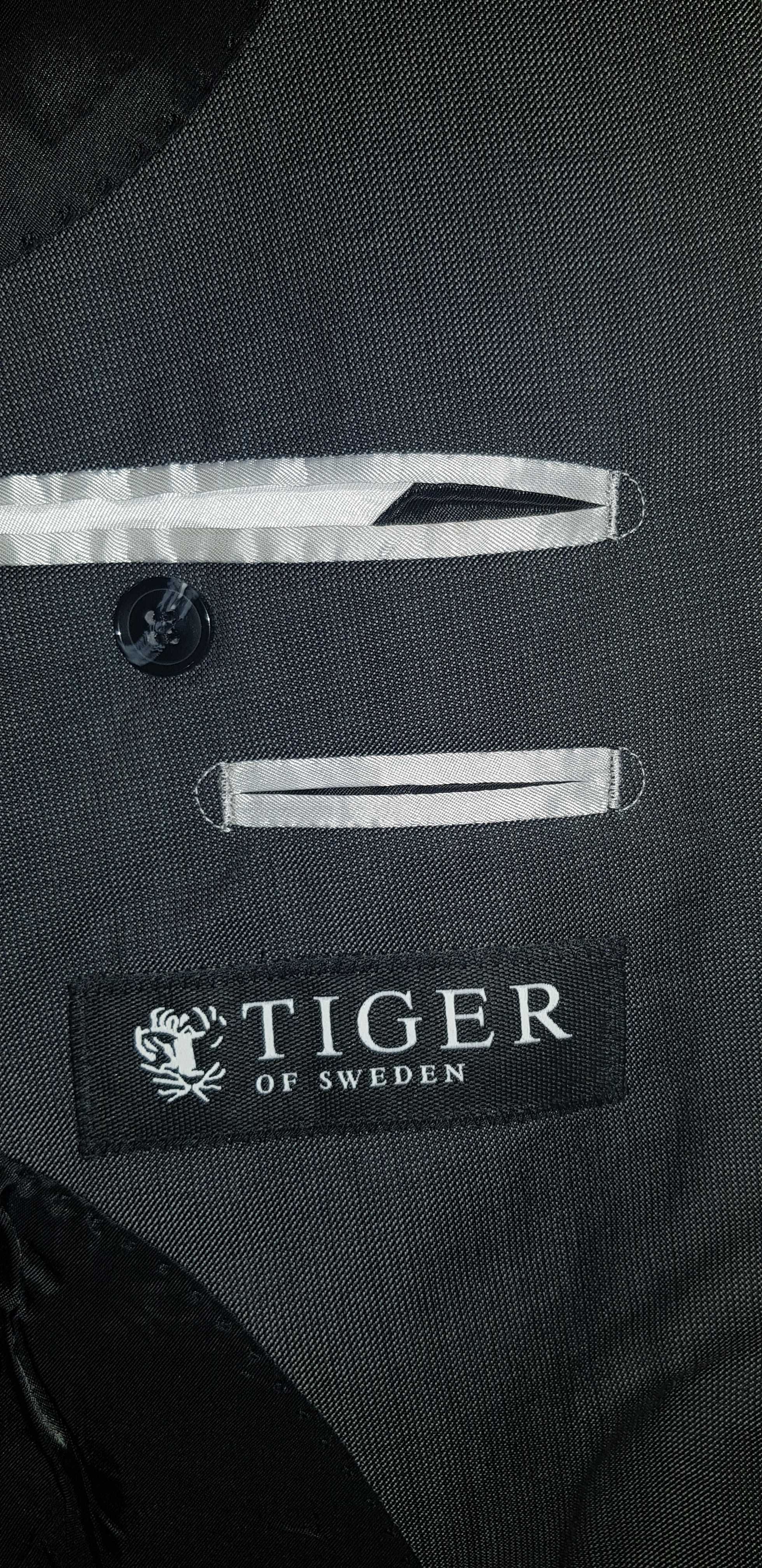 Garnitur męski dwuczęściowy marki Tiger Of Sweden - rozmiar 152