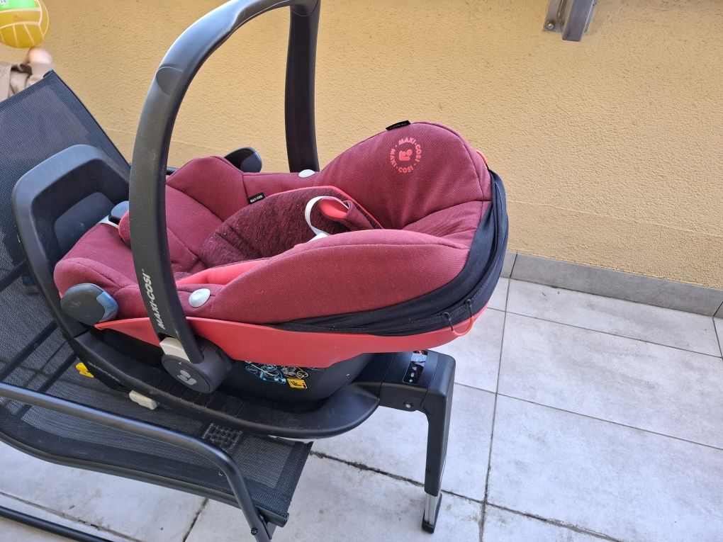 Fotelik Maxi Cosi Pebble Pro + baza FamilyFix3 i-size ISOFIX
