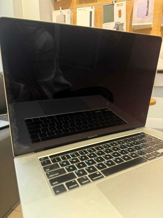 Б/У MacBook Pro 16" 512GB Silver (MVVL2) 2019 i7/16/512 (A)