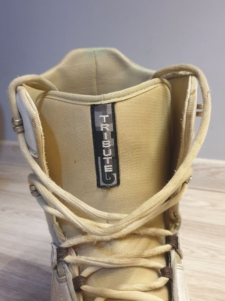 Burton Tribute 42 size (боти)