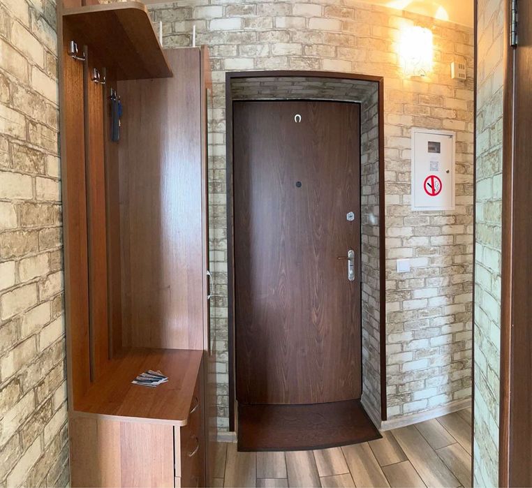 2км кв. Центр. Авто. Жд вокзали . 1200 за добу.