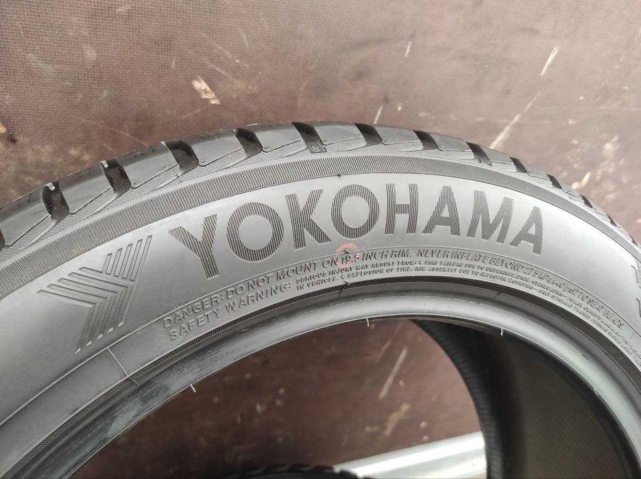 Yokohama BluEarth Winter V905 235/50r19 103V 2шт, 23год, 6,6-7мм, ЗИМА