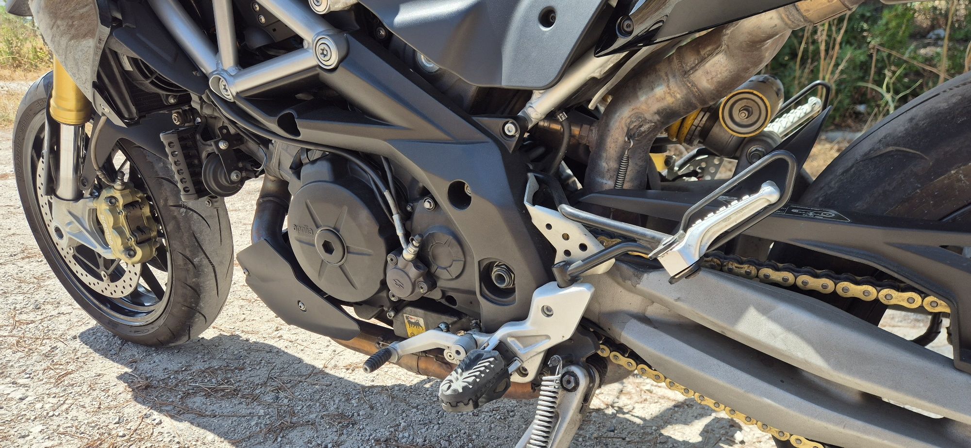 Aprilia DORSODURO 1200 de 2011 IMACULADA!