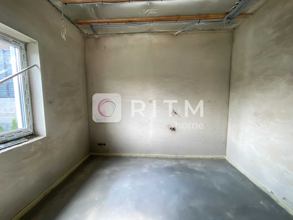 Продаж затишного будинку з газом у спокійному районі Луцька!