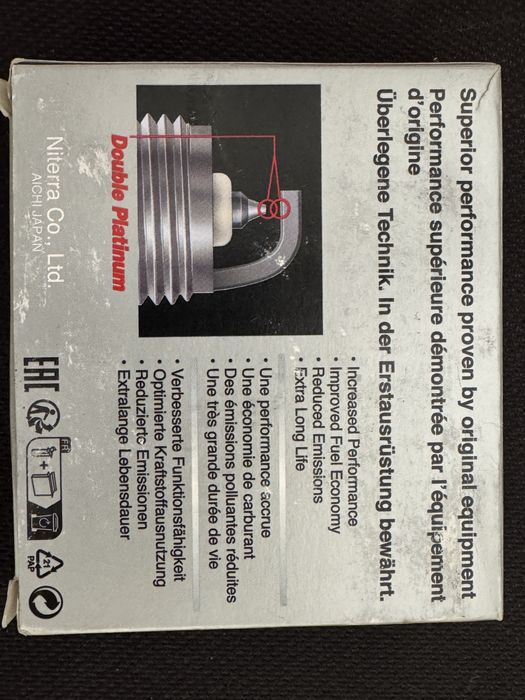 Свеча зажигания NGK Laser Platinum PKER7A8EGS 95463 комплект 4 штуки