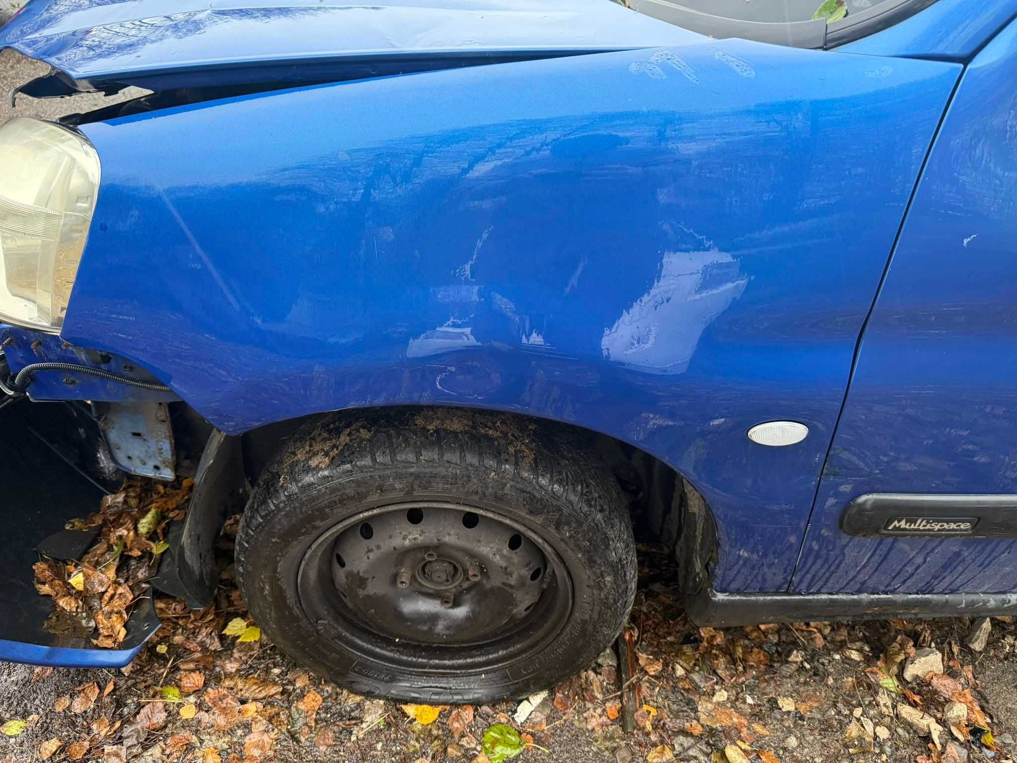 Klapa tylna berlingo 1 fl kod lakieru KMHC