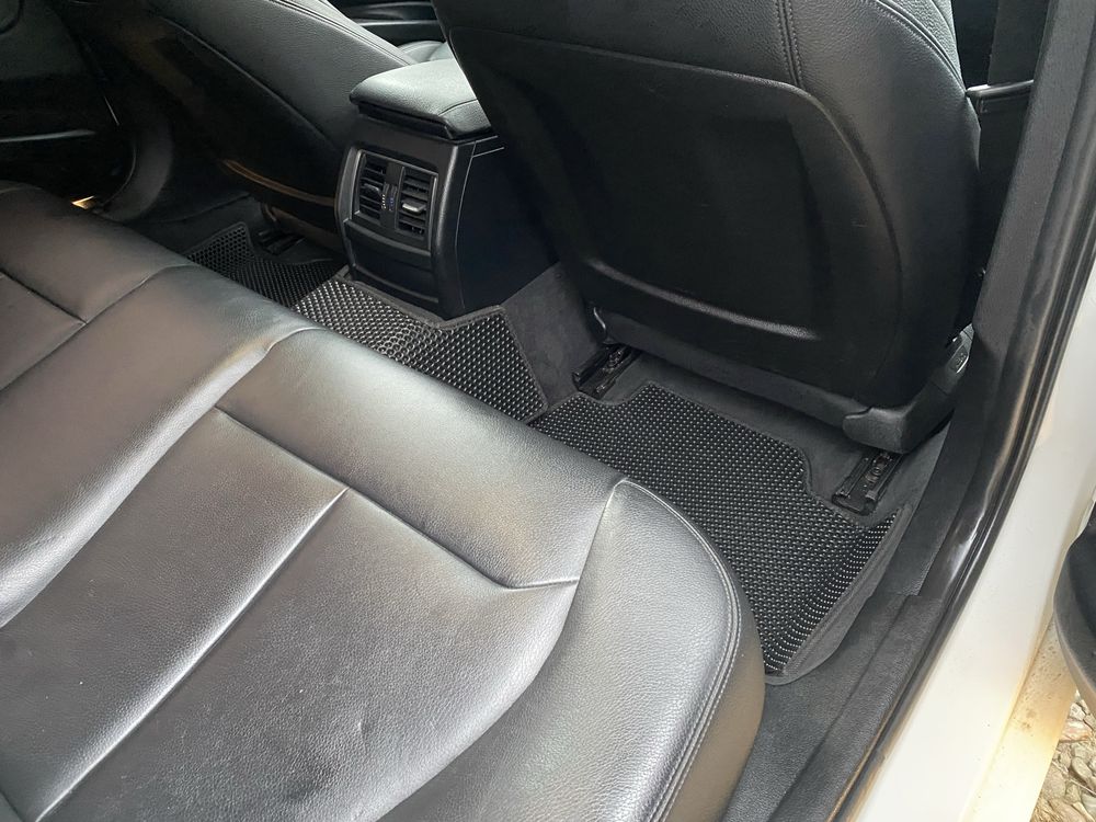 Bmw F30 z 2017 roku, harman kardon