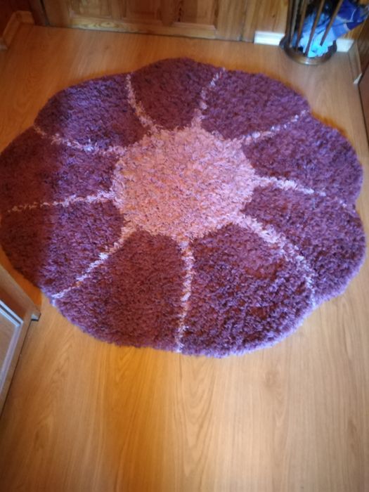 Dywanik shaggi w formie kwiatu