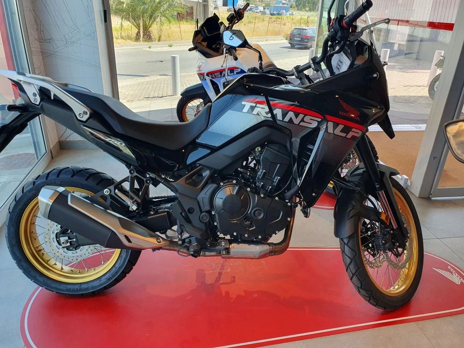 Honda XL  750 TRANSALP (modelo 25)
