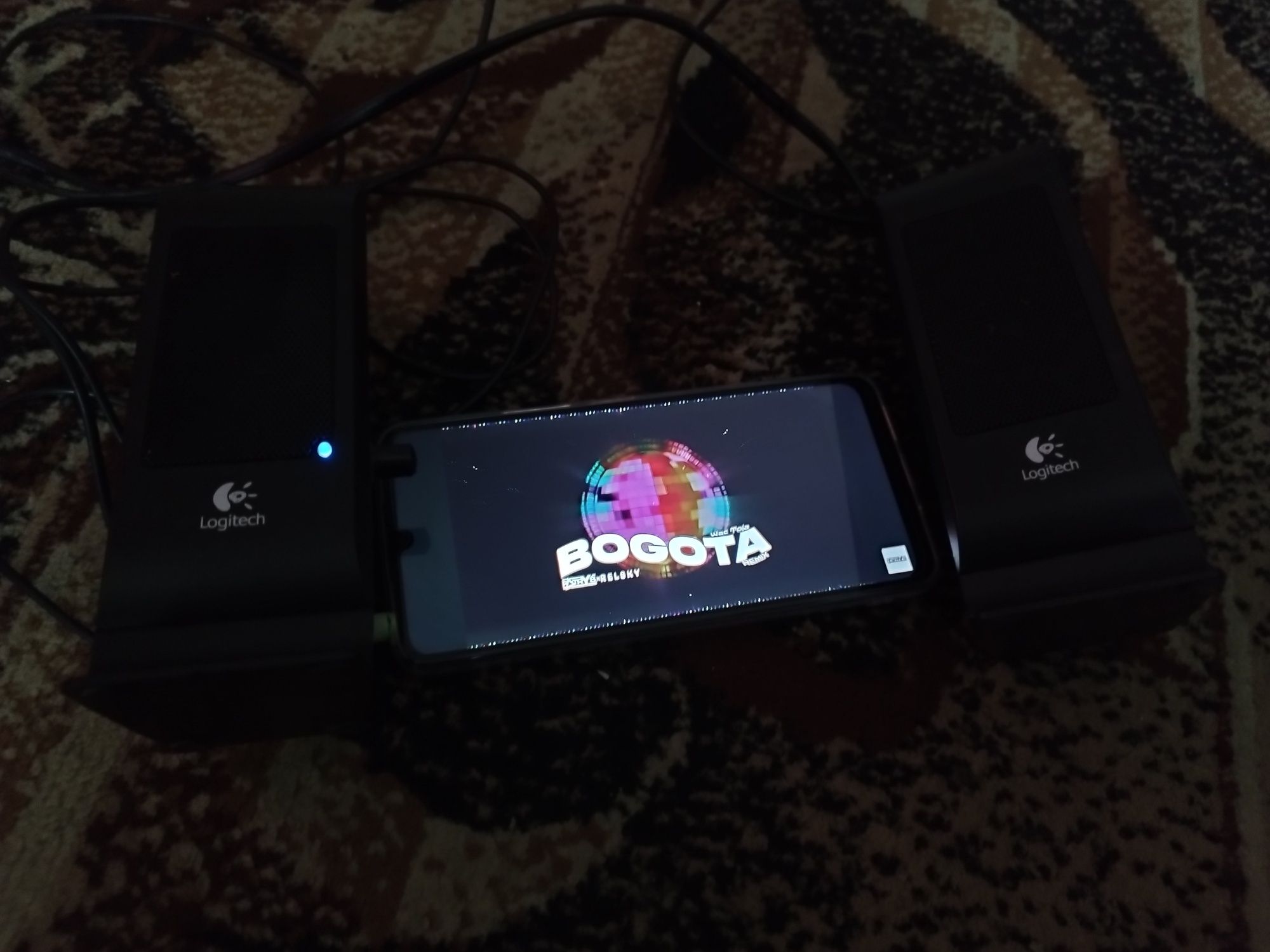 Fajne głośniczki Logitech do PC na Jacka
