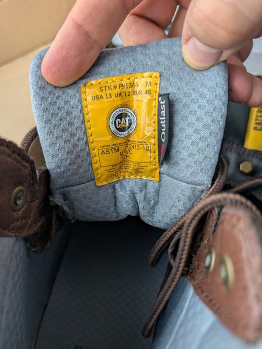 Коричневі caterpillar 46-47