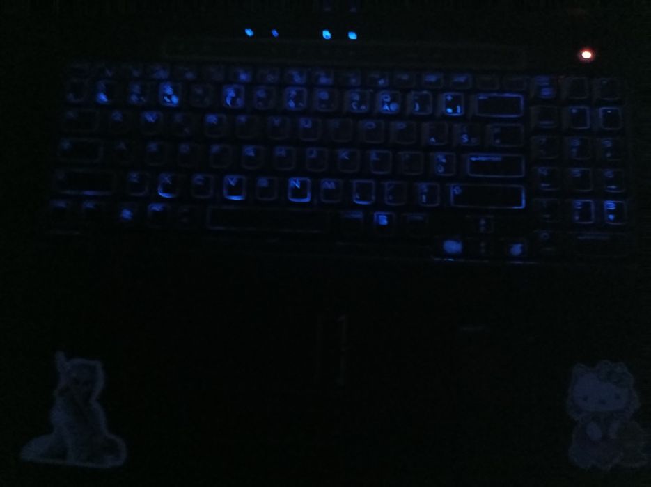 Продам ноутбук DESKTOP-DHM6SAQ