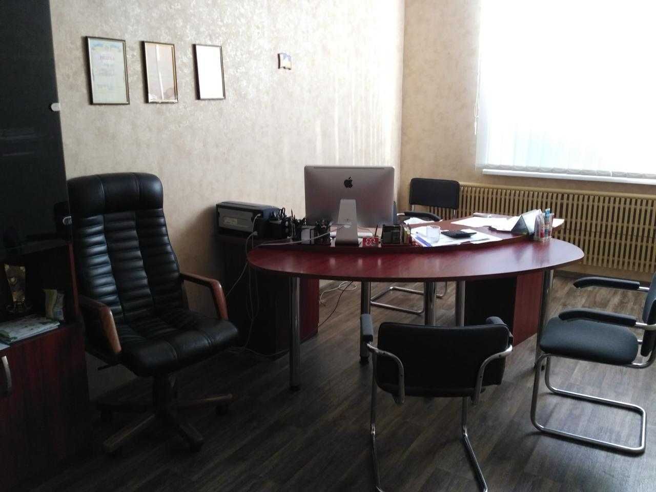 Продаж виробничо-офісного приміщення по вул. Сурікова 4