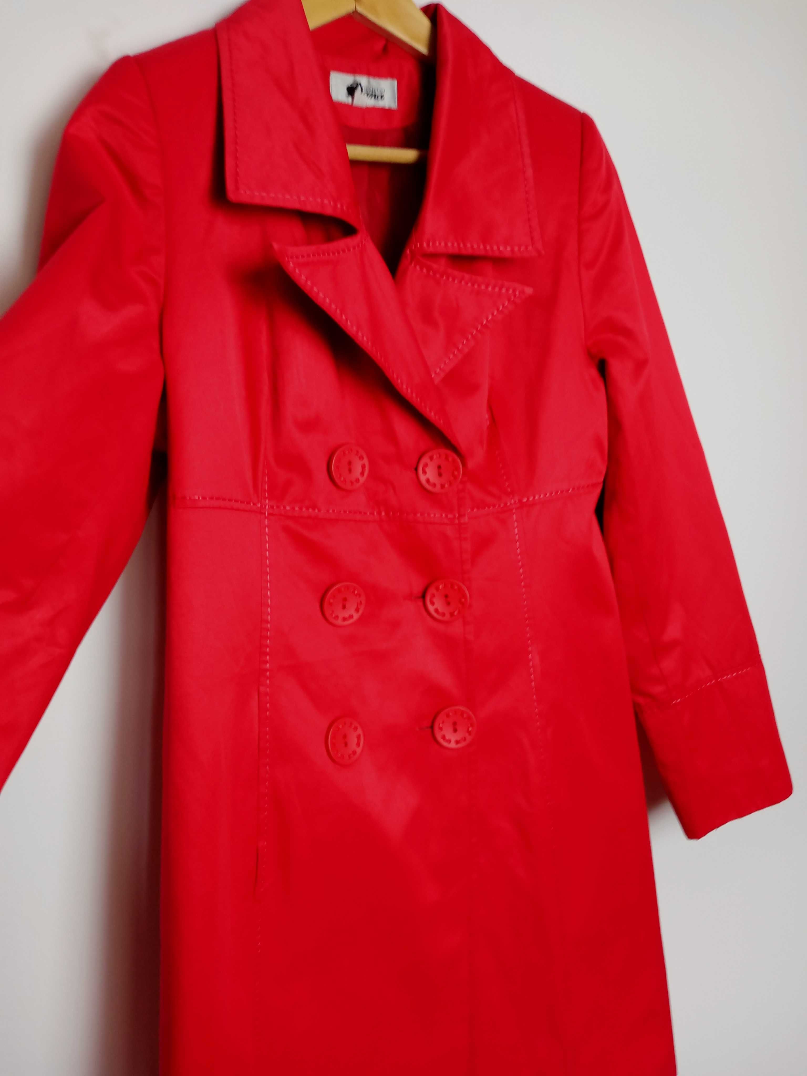 czerwony płaszcz damski wiosenny Dana Collection 40 L