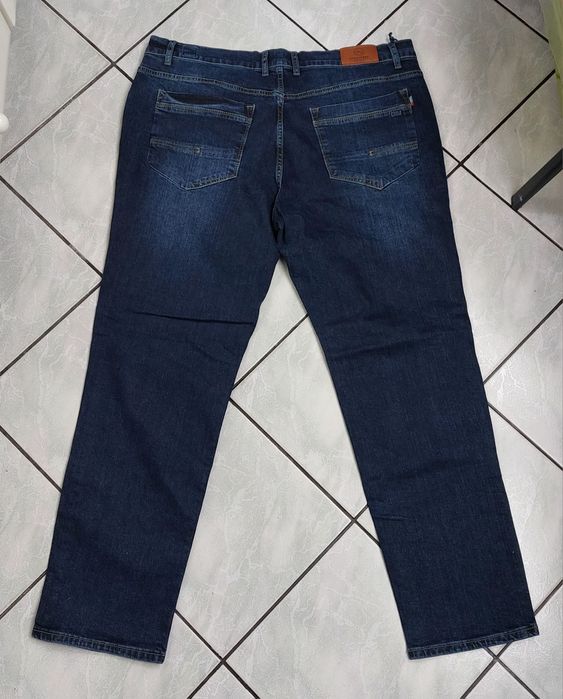 /Jeansy męskie Crown