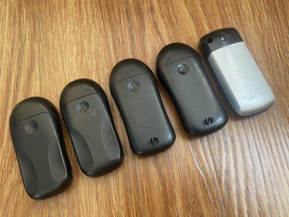Телефон для коллекции Motorola c115, c118, c123 и c139