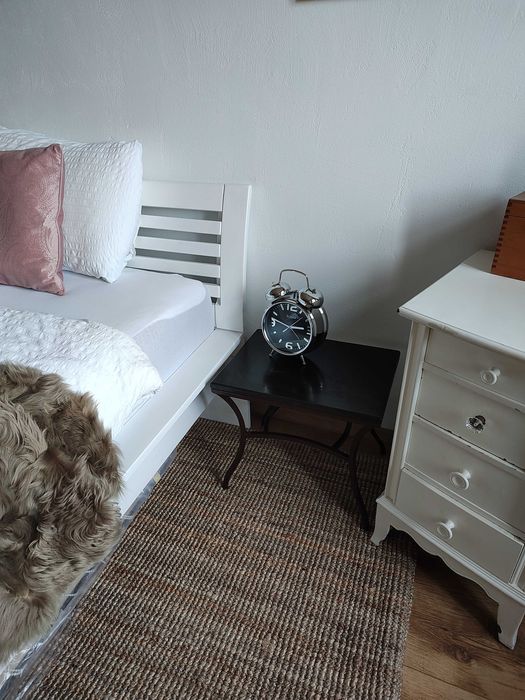 Stoliki nocne, drewno plus metal